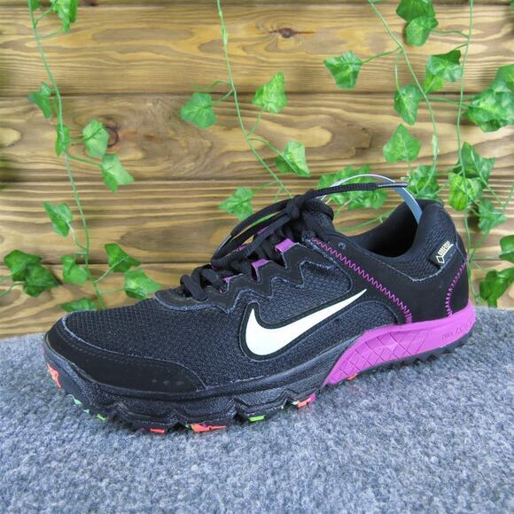 Nike Women Wildhorse‎ GTX GoreTex Sneaker Black Synthetic 8.5 Medium Gently Used - Picture 1 of 7